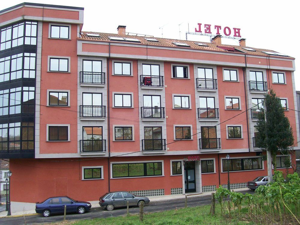 Hotel Restaurante Pontinas Lalin Exterior photo